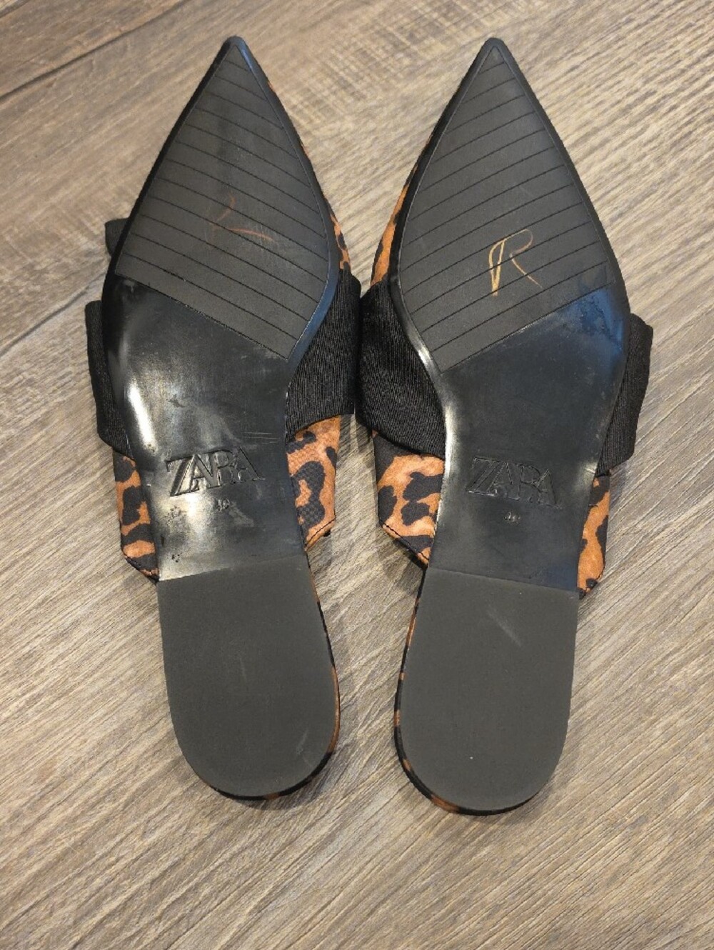 ZARA Tan Leopard Print Pointed Mule with Black Bow - Picture 3 of 4